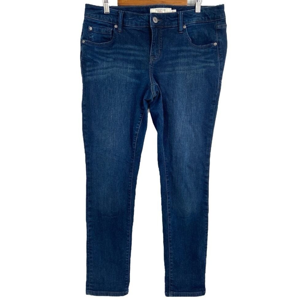 TORRID Vintage Stretch Dark Wash Boyfriend Jeans sz 12 Denim Slim Fit